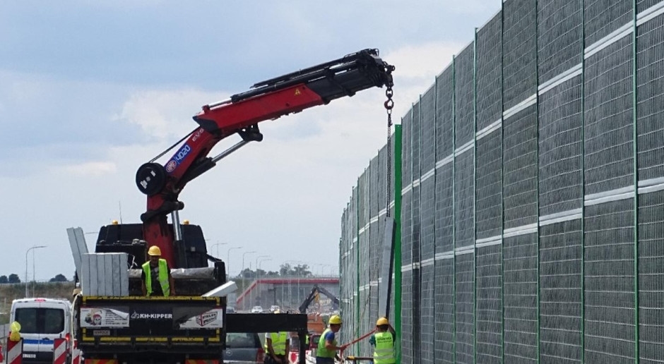 Construir novas telas e expandir as existentes ao longo da A1 não será fácil.