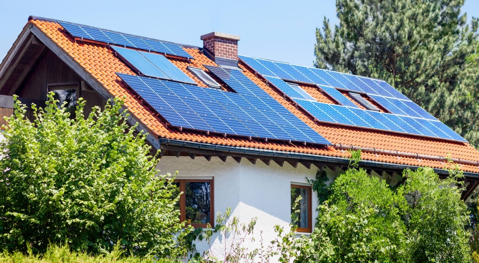 Polonya fotovoltaiklerinde bir devrim. Ücretlerin sonu ve fazla enerjinin geri dönüşü.