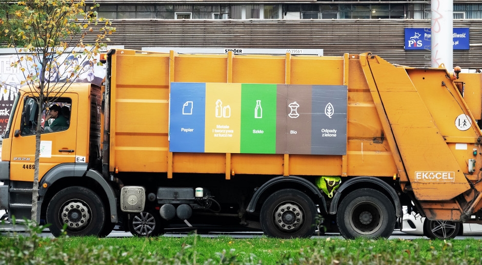 1 PLN for waste, plus free water and gas. This is no joke; that's how it is in Poland.