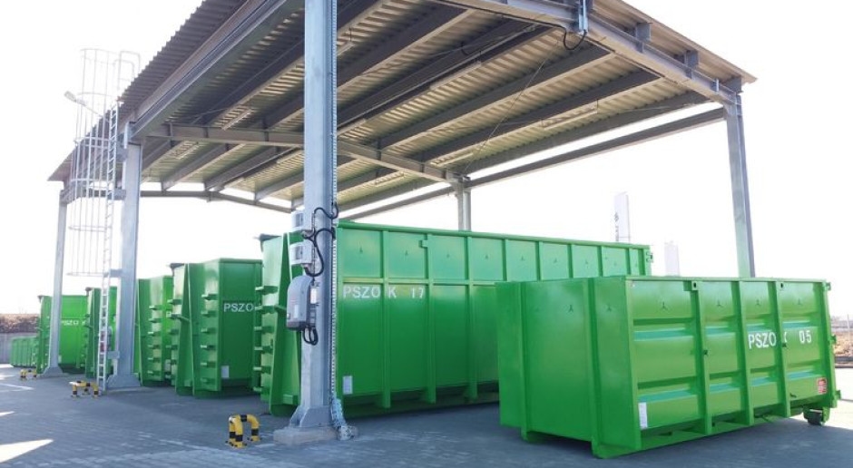 Mobiele containers komen bij u aan huis. Geen gesleep meer naar PSZOK's met uw textiel.