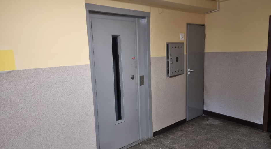 Binadaki tüm katlara asansör. Taslak yönetmelikler tartışma yarattı
