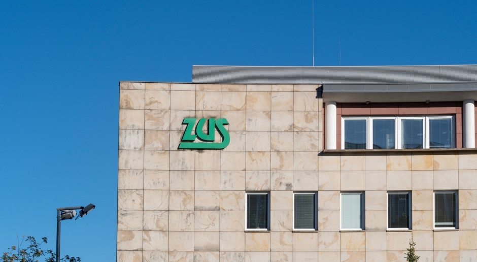 ZUS annuncia cambiamenti: solo 6 date. A giugno, i sussidi saranno erogati in modo diverso.