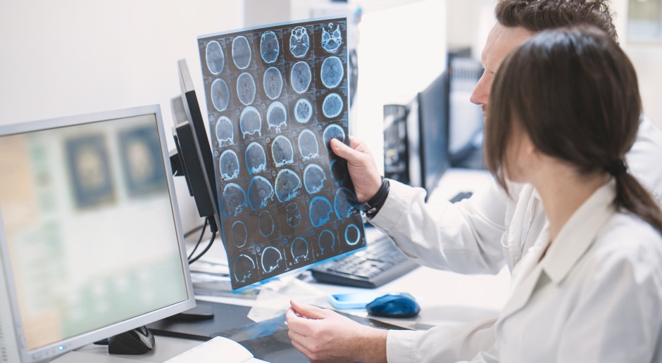 Neurologistas: O acesso à terapia para EM é muito bom. Medicamentos não são o problema