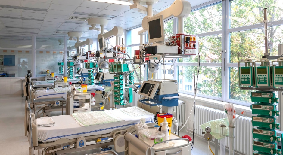Dr. Konstanty Szułdrzyński: the effectiveness of all methods depends on the quality of intensive care