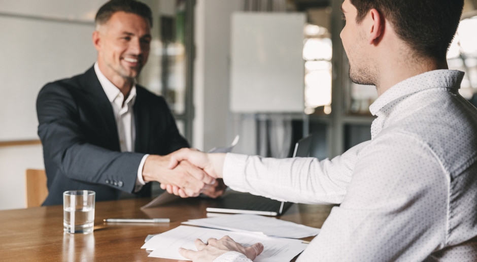 600 PLN bonus to the employee's salary. There is only one condition