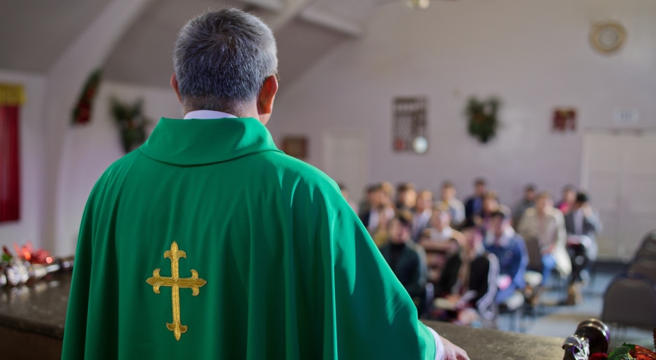 8 proc. z wynagrodzenia na Kościół. Podatek automatycznie pobierany z pensji