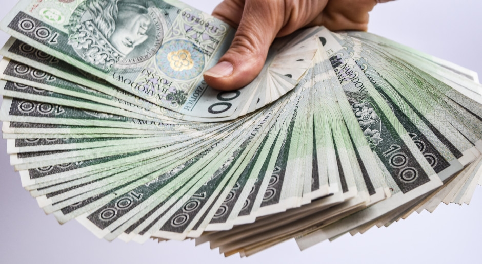 In september wordt er 1.880 PLN overgemaakt naar onze rekeningen. Deze keer niet via de Sociale Verzekeringsinstelling (ZUS).