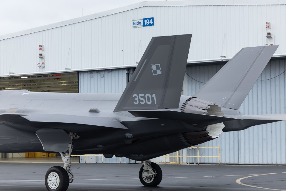 Os super caças americanos estão perdendo mercado? A Polônia já comprou 32 desses aviões.