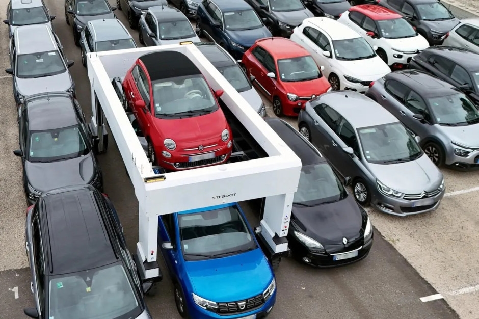 ¿Revolución en la logística? Encontraron la manera de maximizar el espacio de estacionamiento.
