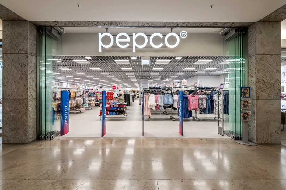 The retail giant's business in Poland is now powered by 100% green energy