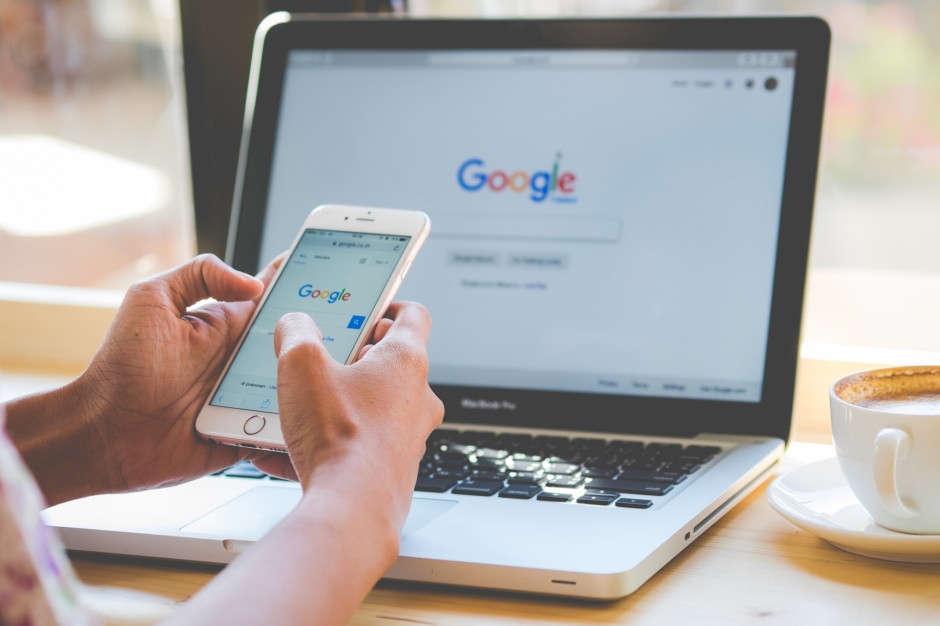Google könnte wegen künstlicher Intelligenz in Schwierigkeiten geraten