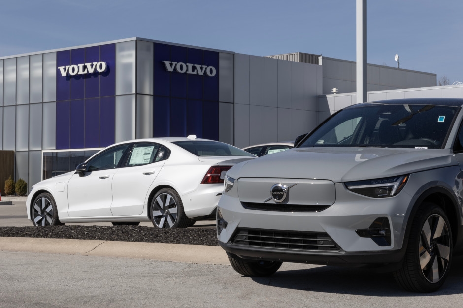 Spadek zysku Volvo, ale akcje koncernu pną się do góry