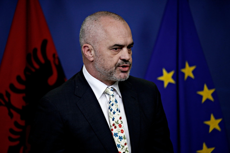 Este país europeo tendrá el primer ministro virtual del mundo. Ayudará a combatir la corrupción.