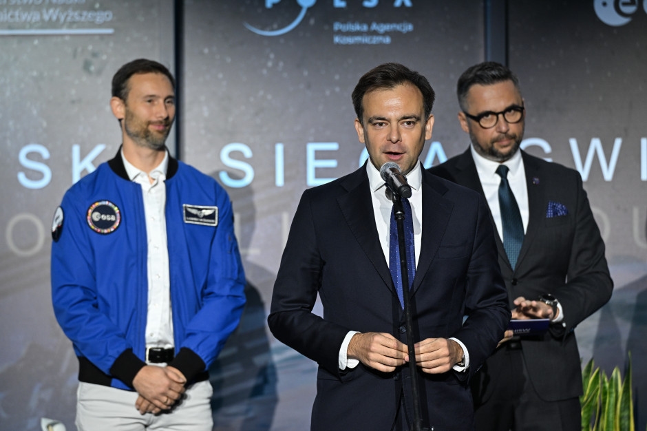 Minister Domański hegt kosmische Hoffnungen. Und was ist mit der Erde? Das Ministerium für Wissenschaft und Hochschulbildung warnt vor fehlender Finanzierung.