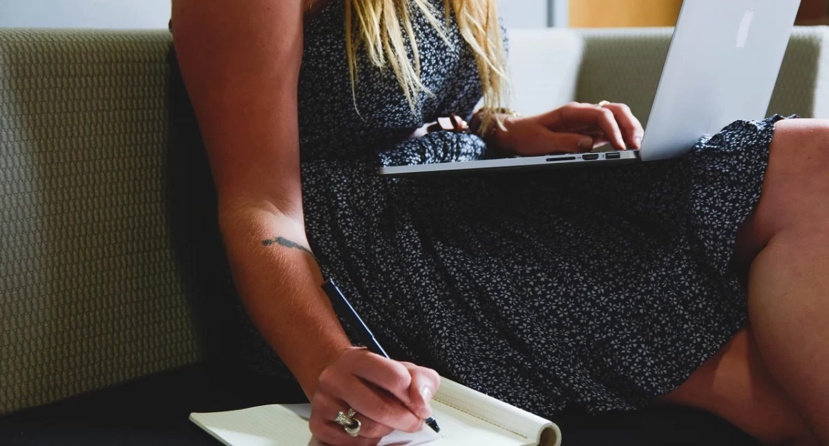Too much sitting accelerates brain aging in people over 50