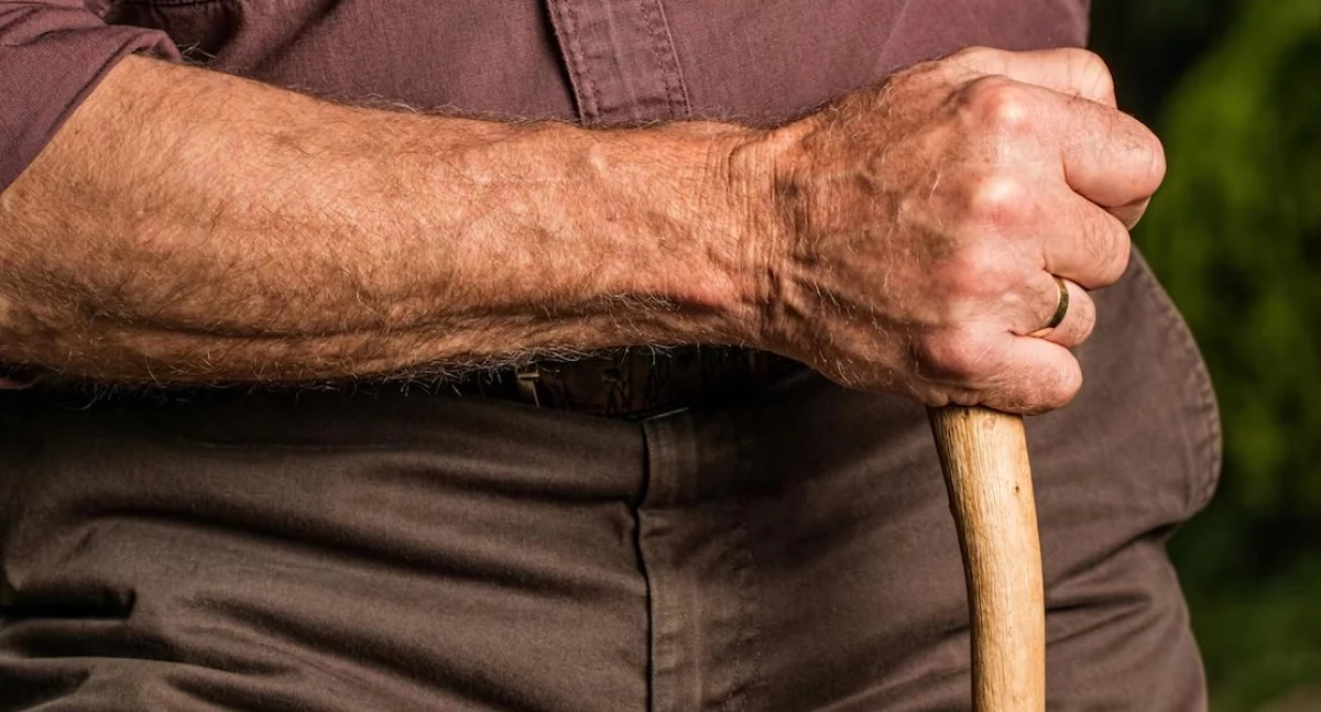 Genetic factor doubles risk of dementia in men