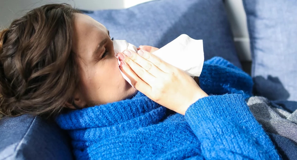100 facettes du pneumocoque. Comment les éviter ? Pr Aneta Nitsch-Osuch : 90 % des patients sont des adultes.