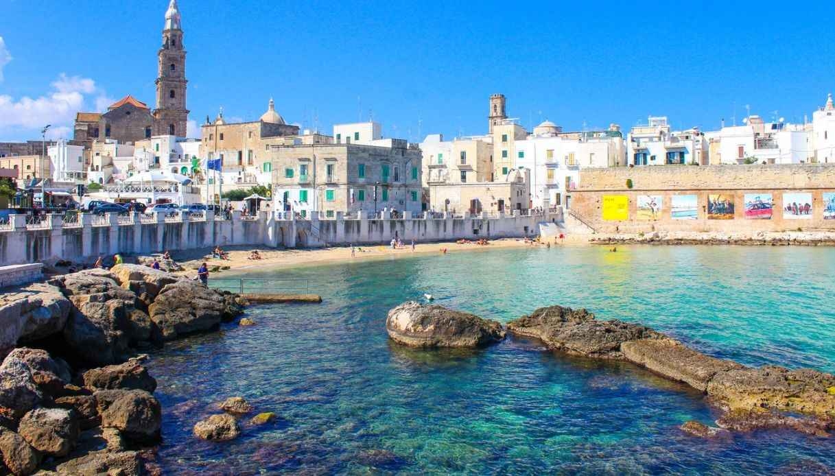 Buying a house in Monopoli, a Blue Flag property: the average price.