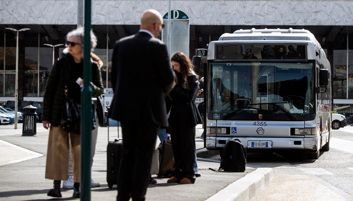 Greve dos transportes em 8 de setembro, com paralisações na Sicília, Ligúria e Roma.