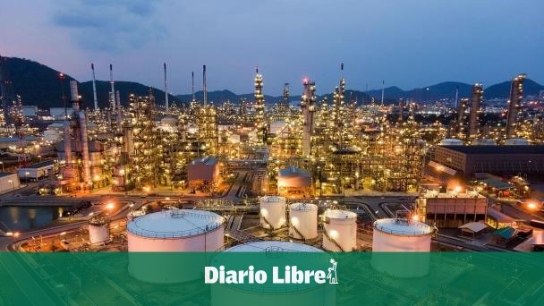 OPEP+ aumenta produção em outubro em ritmo mais lento
