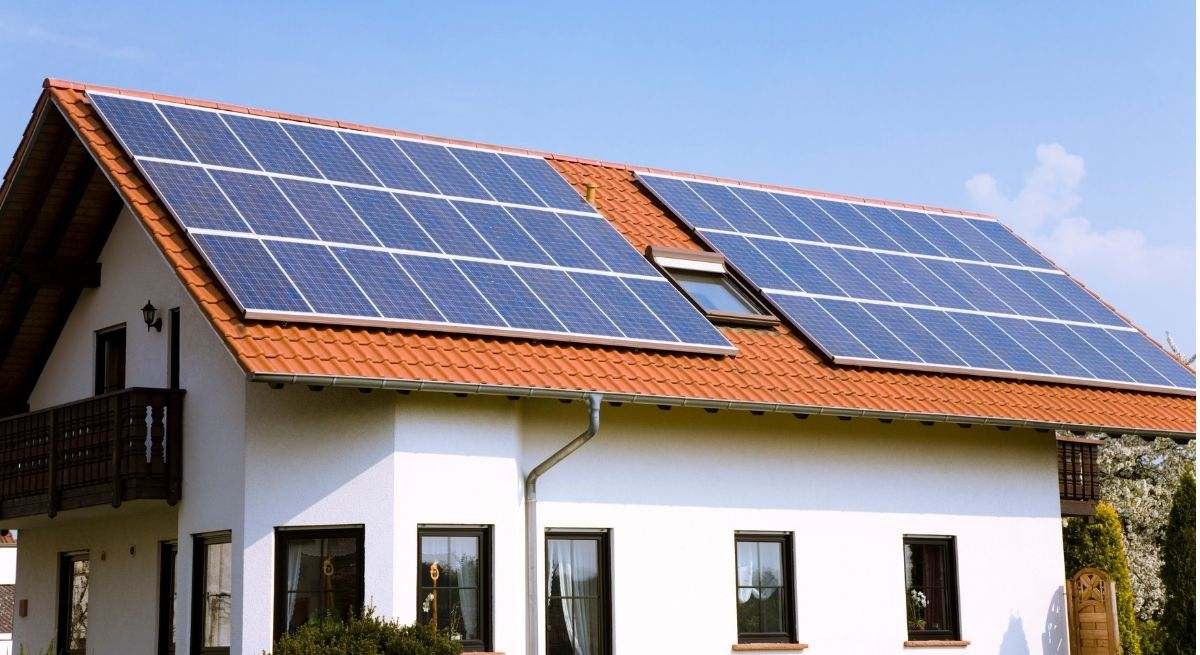 De verrassende rekening van een huiseigenaar na het installeren van zonnepanelen: "Controleer of het echt de moeite waard is."