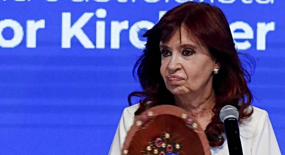 Cristina Fernández, Milei'nin ekonomi politikasını bir kez daha sorguladı: "Rakamlar uyuşmuyor."