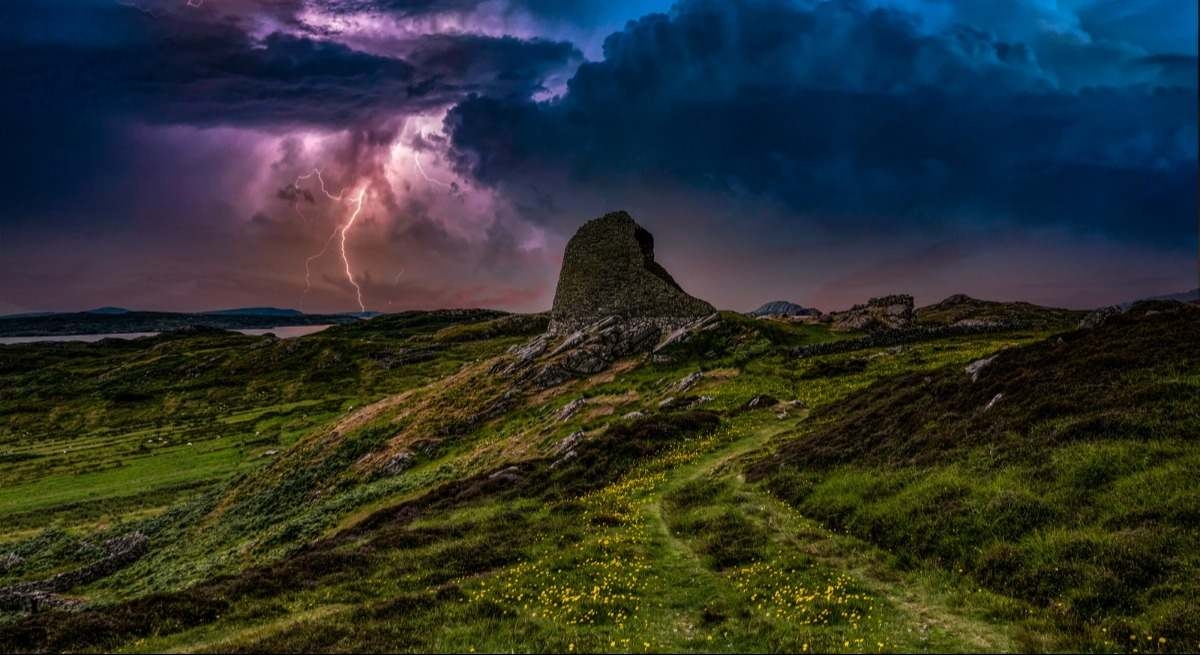 Descubren el impacto de un meteorito en Escocia que reescribe la historia de la vida en la Tierra: "Altera nuestra comprensión de la evolución... "