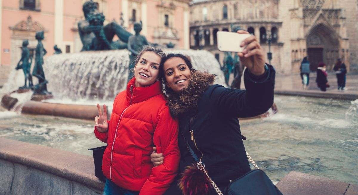 La ciudad de España donde es más fácil ser feliz, según la IA