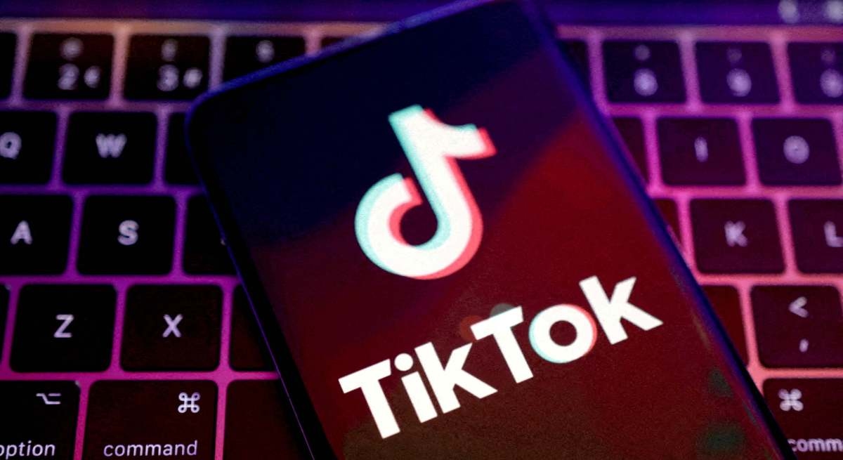 TikTok non decide più per te: ecco come puoi riprogrammare il tuo algoritmo per vedere cosa vuoi.