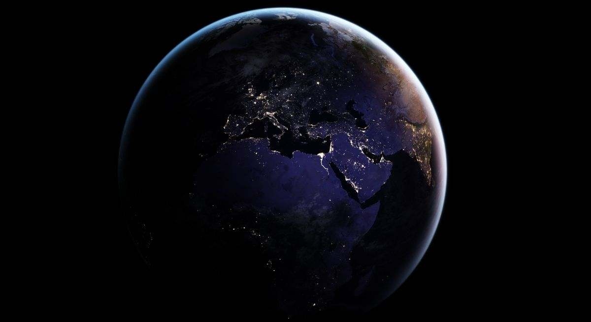La rotazione terrestre sta accelerando e oggi potrebbe verificarsi un evento storico che influenzerà le nostre giornate.