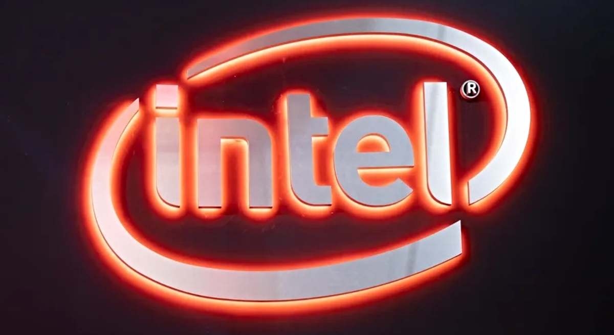 Intel will lay off 15% of its workforce this year and rules out investing millions of dollars in Europe.