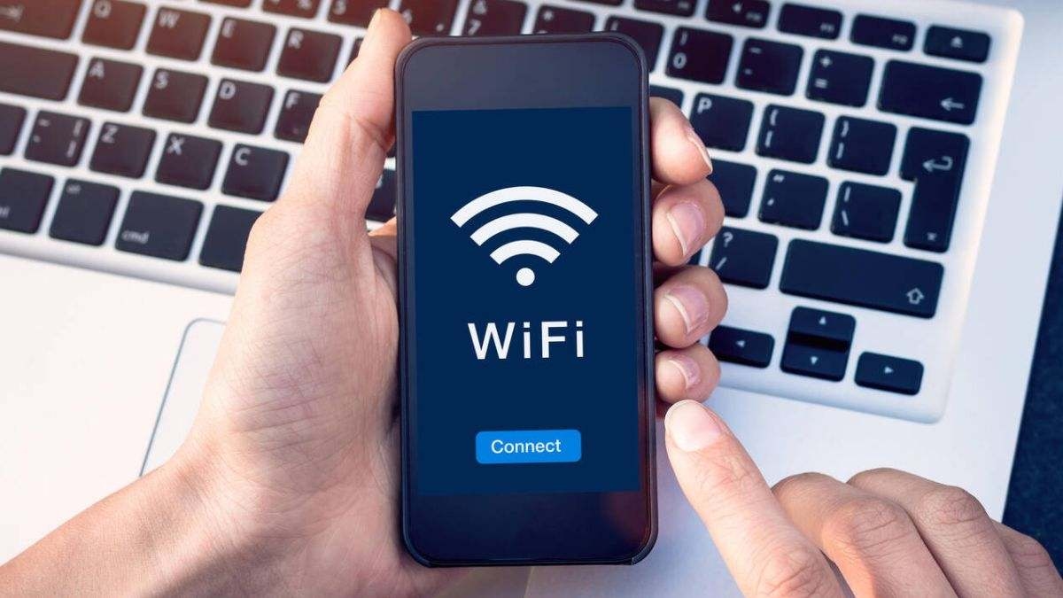 Gli esperti mettono in guardia da un'impostazione nascosta nel Wi-Fi del tuo iPhone che ti rende vulnerabile agli hacker