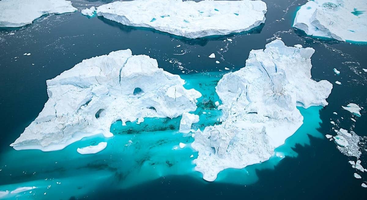 Wetenschappers hebben een positief aspect van het smeltende ijs van Groenland ontdekt: het voedt het leven in de oceaan.