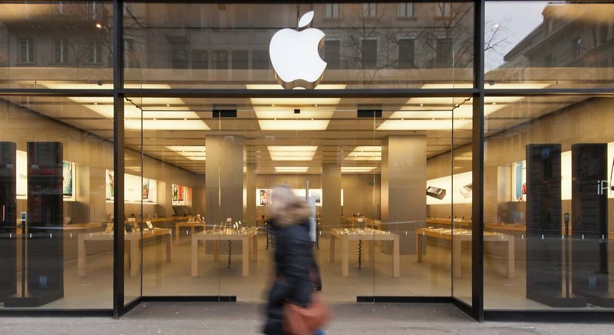 Steve Jobs si starà rivoltando nella tomba per quello che ha appena fatto Apple.