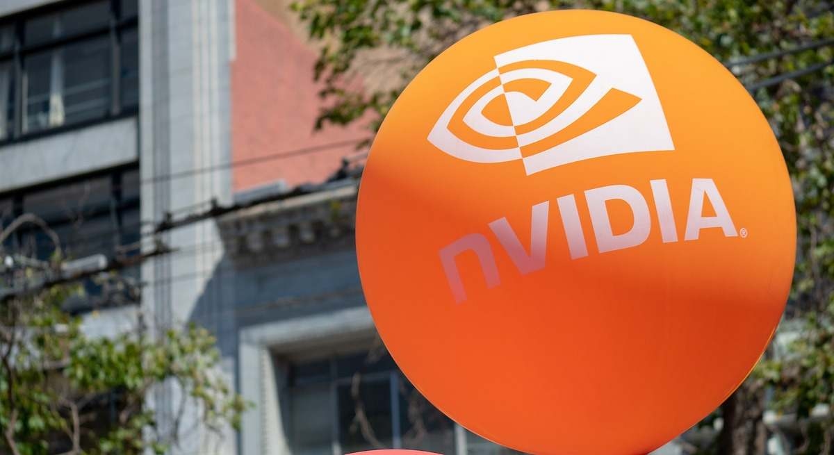 Nvidia resiste al efecto Trump: cumple con las expectativas pese a los controles sobre las ventas a China