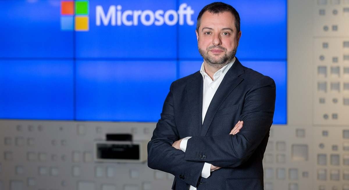 Microsoft, İspanya'daki büyük müşterilerinin yönetimini yeniledi