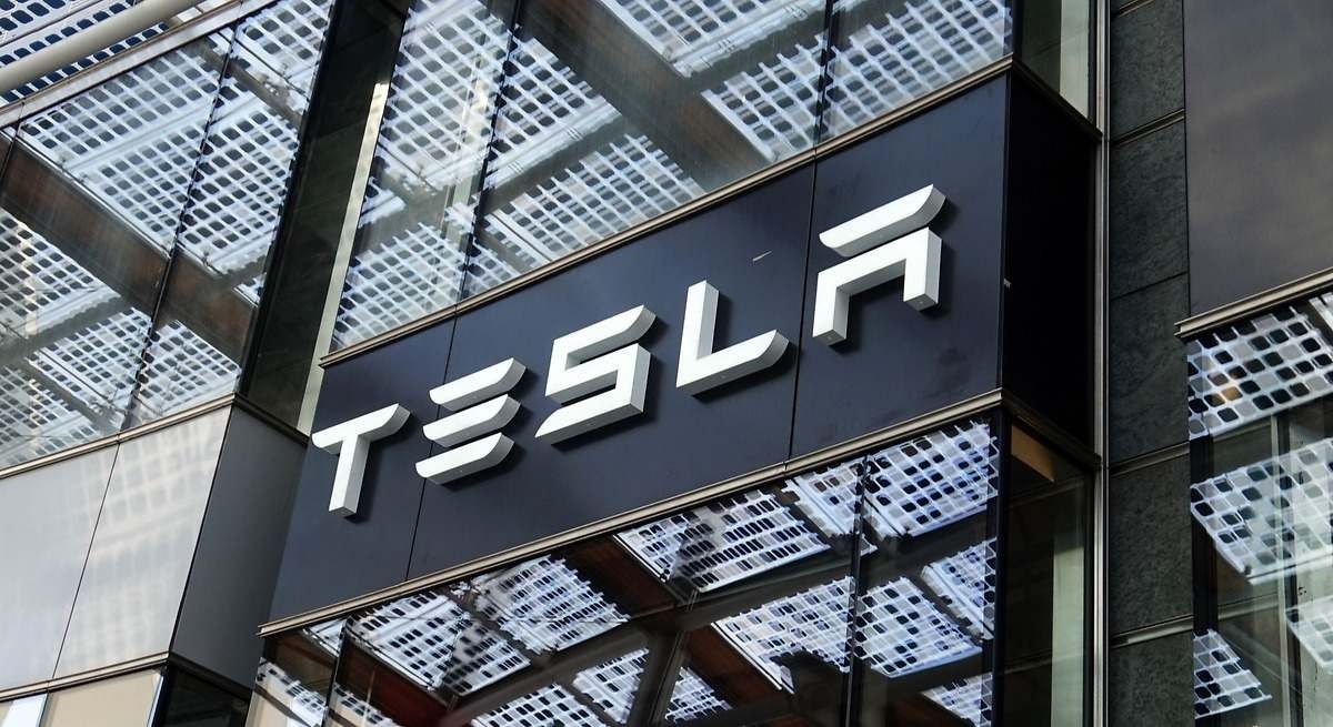 Tesla setzt seine Abwärtsspirale fort: Gewinne sinken um 16 %, aber nicht so niedrig wie befürchtet
