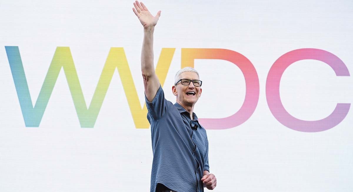 Apple quiere correr antes de andar: planea sustituir su propia IA con OpenAI y Anthropic para reforzar a Siri