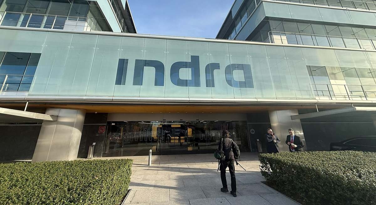 Indra contratará a 2.400 profesionales tecnológicos este año para el área de defensa
