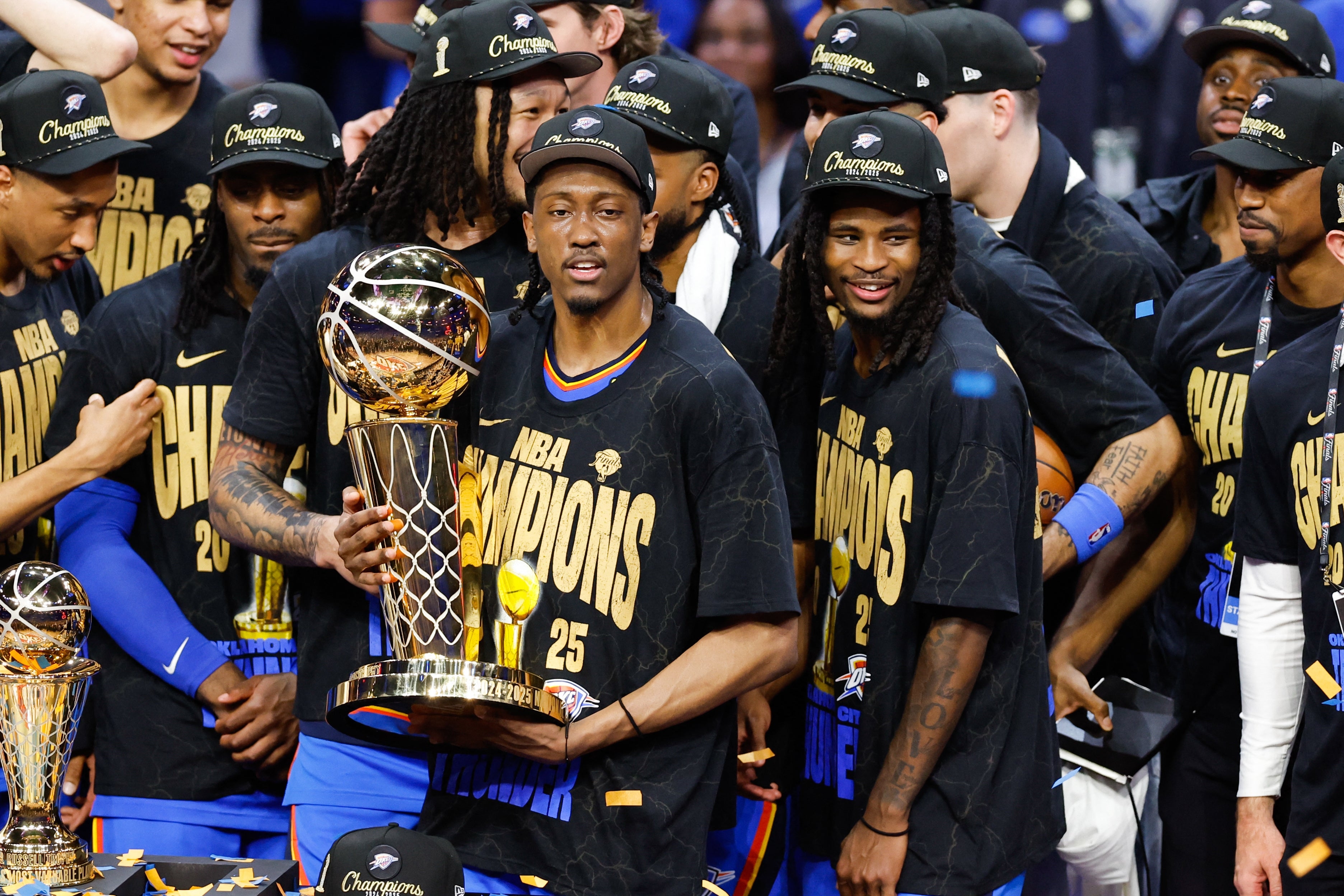 Oklahoma City gana su primera NBA en un partido dramático ante Indiana
