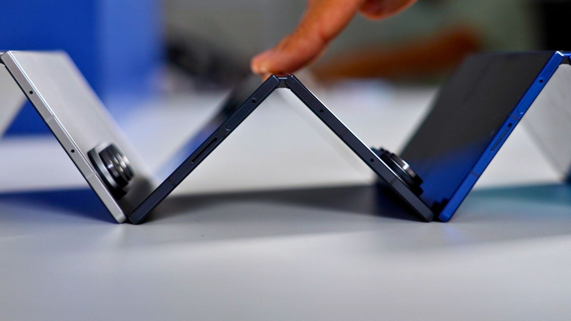 Samsung aktualisiert sein Galaxy Fold und Flip, um den Verkauf von faltbaren Telefonen anzukurbeln