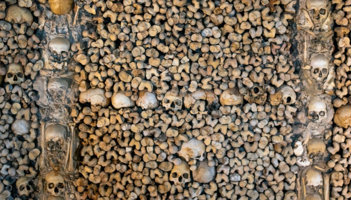 Capela dos Ossos: Тайна тысяч черепов