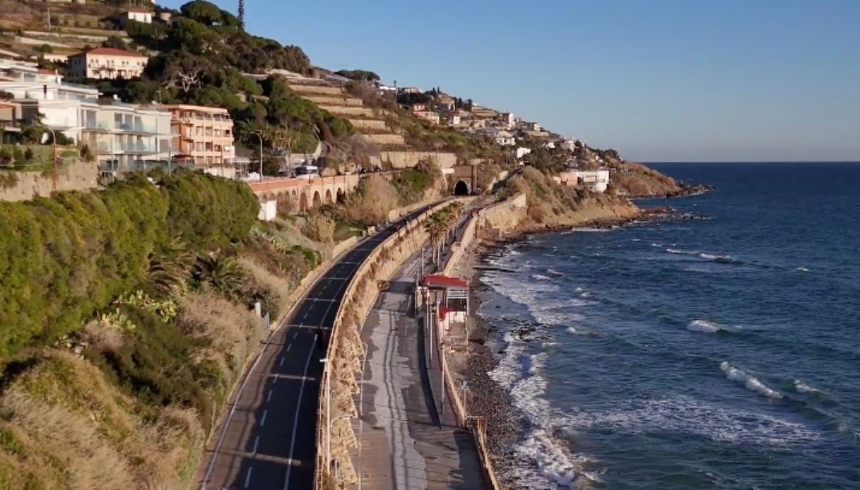 The Cycling Riviera, which runs along the sea, is the best cycle path in Italy 2025