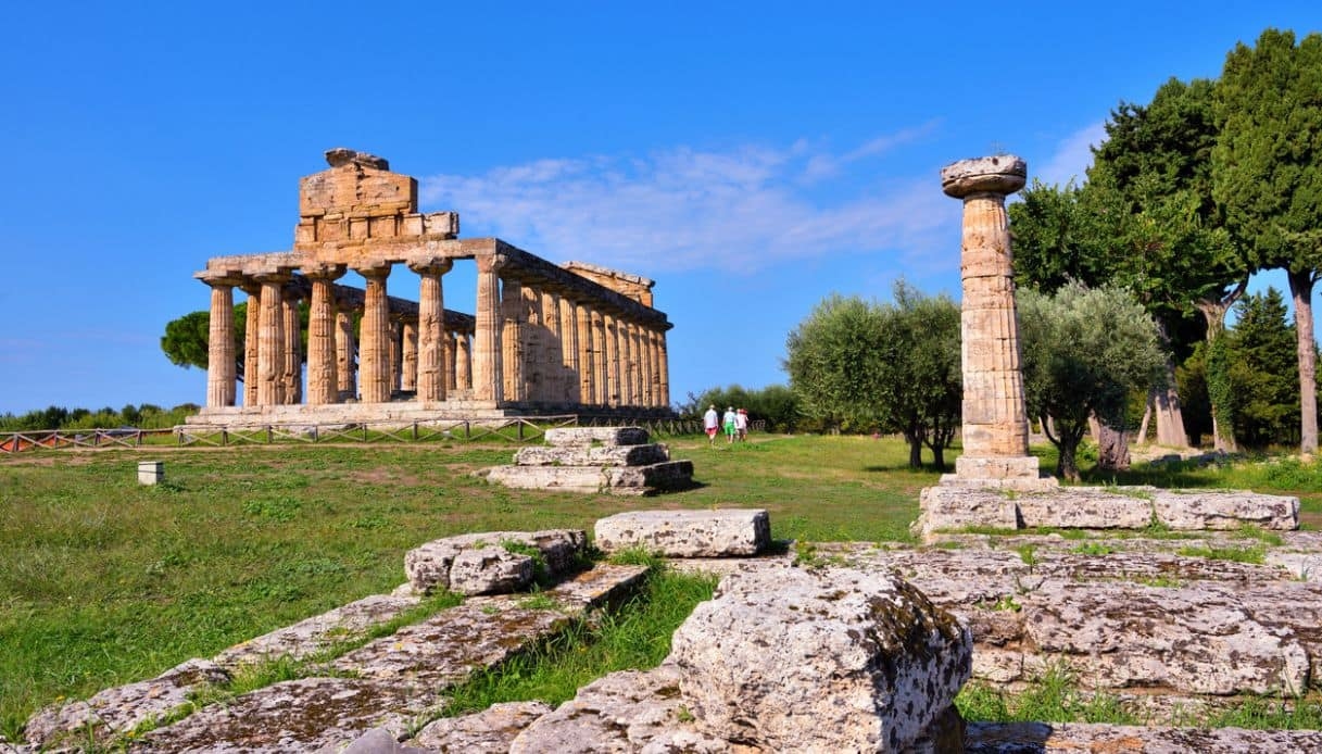 Paestum und seine Tempel: eine Reise zu den Göttern der Antike