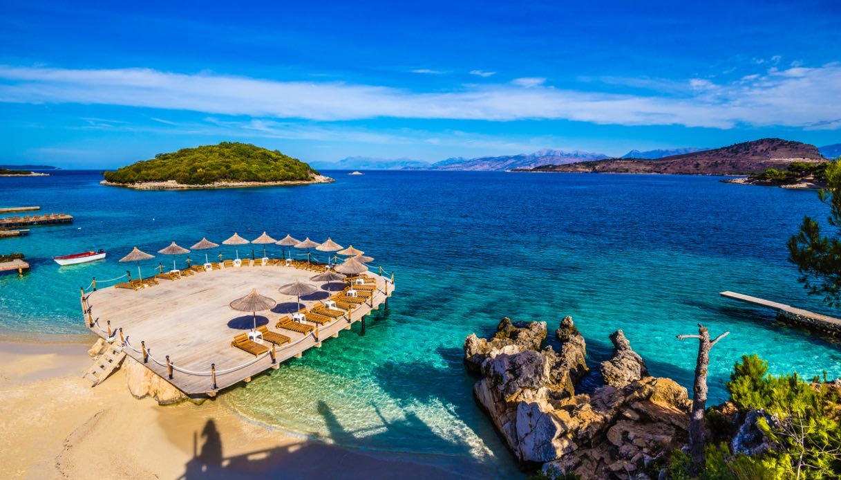 Albania: a dream road trip between nature, history and beautiful beaches