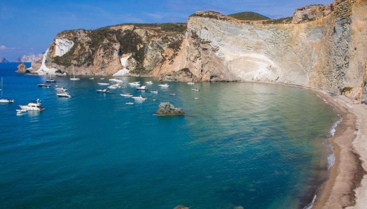 Tiren Adaları, bozulmamış mücevherler ve panoramik manzaralar arasında
