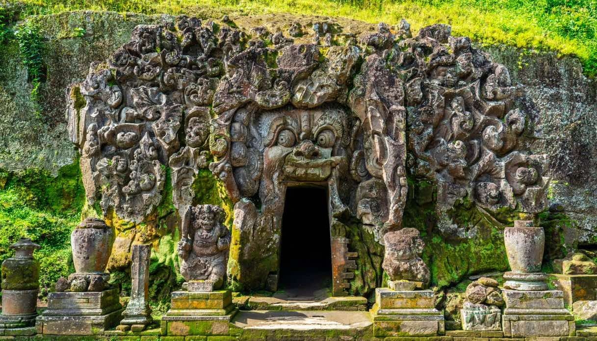 Goa Gajah, rodeada de aguas sagradas que guardan secretos antiguos