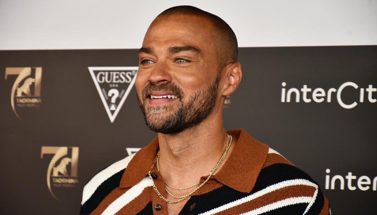 Jesse Williams at Hotel Costiera: "In Italy, I rediscovered family and a new idea of ​​masculinity."