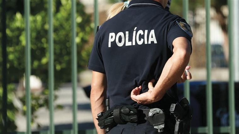 Man sterft na steekpartij in de rug in Rio de Mouro