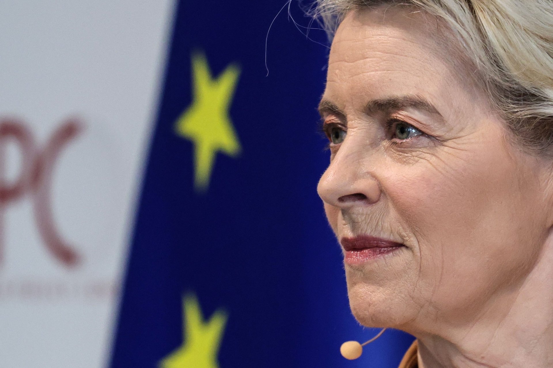 Von der Leyen difende l’Europa libera dalle “catene” del passato